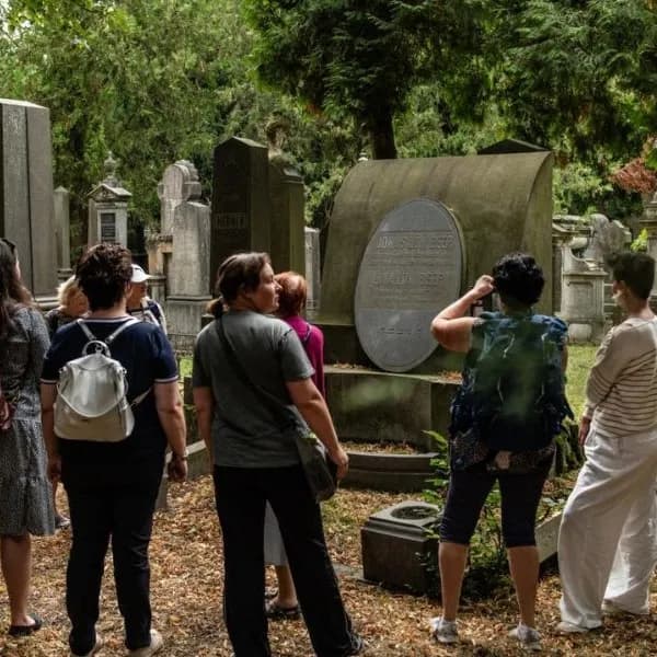 Event image In Search of the Secrets of Jewish Tombstones - Thematic tour of the cemetery