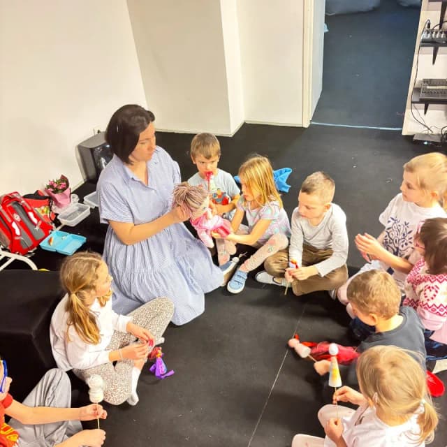 Event image Hlídání dětí během představení Komedie kjógen / Divadelní workshop (výroba loutek)